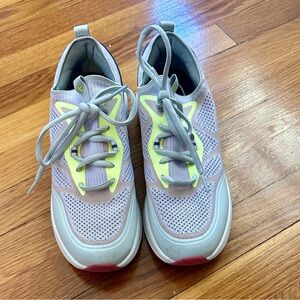 Easy Spirit Gray and Yellow Women's Shoes